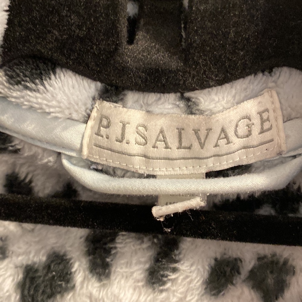 P.J.Salvage robe super soft mid length from Nordstrom - Picture 2 of 4
